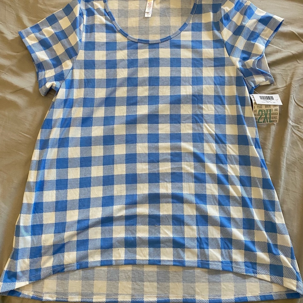 NWT Lularoe Classic T 2XL